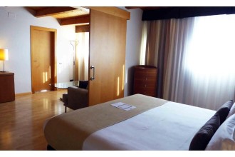 TWIN SUPERIOR ROOM